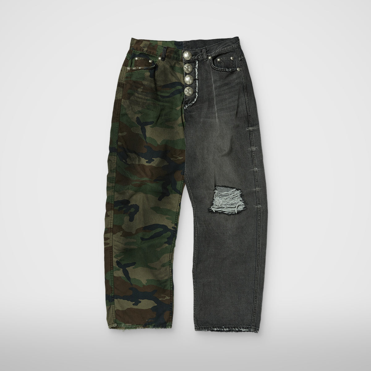 Thug Club TC Camo Docking Pants in camo/black