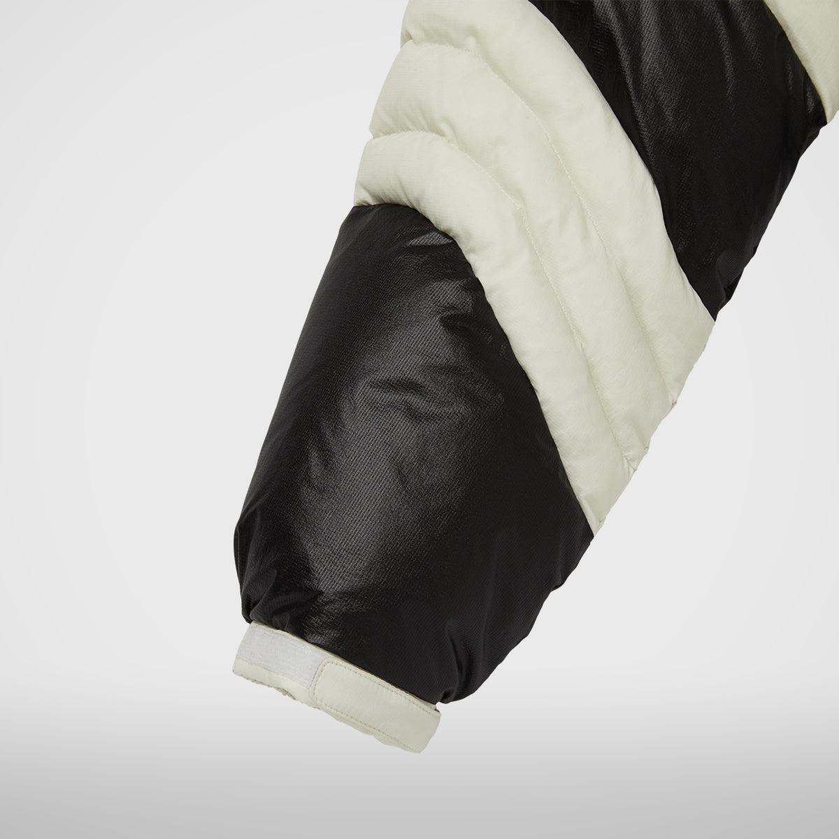 Thug Club TC Dunk Puffer Jacket in black/ivory, view 7 of 8