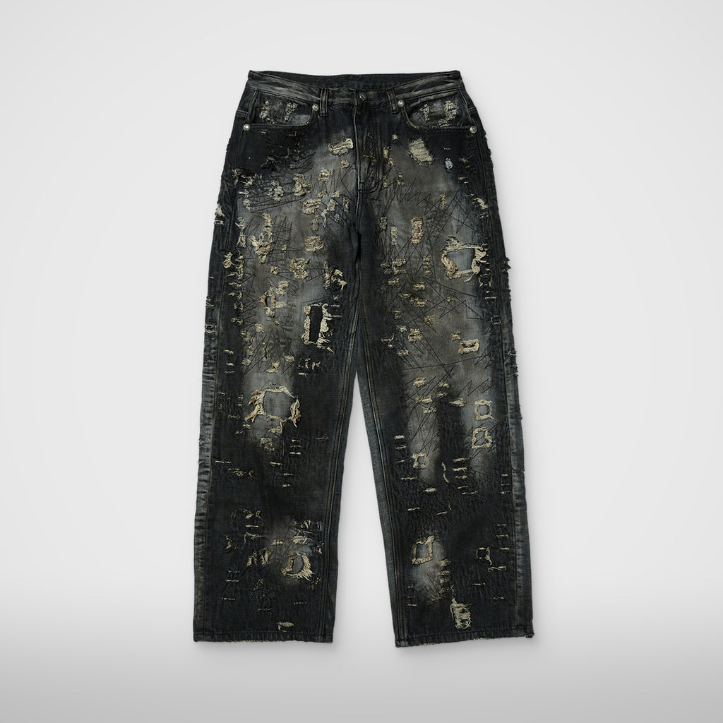 Thug Club Hard-Washed Damaged Denim Pants in black