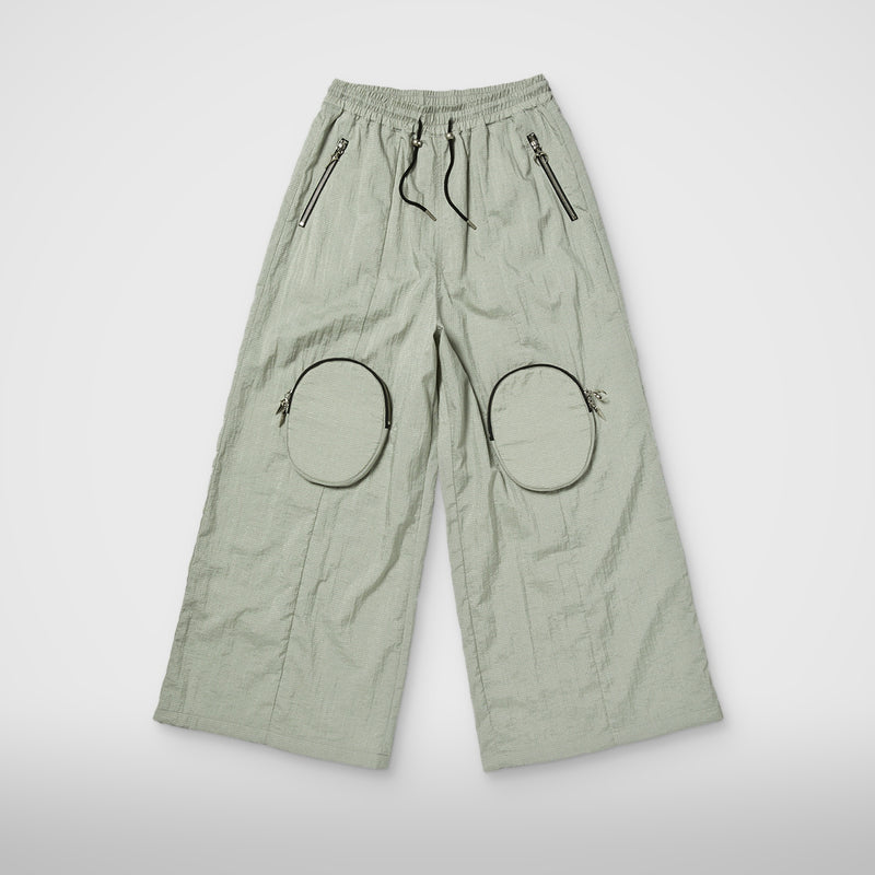 Thug Club TC Knee Lock Cargo Wide Pants in grey, front view