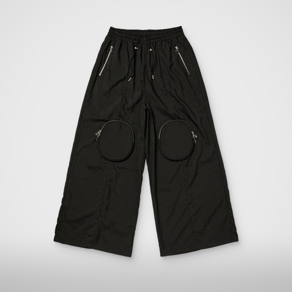 Thug Club TC Knee Lock Cargo Wide Pants in black, back view