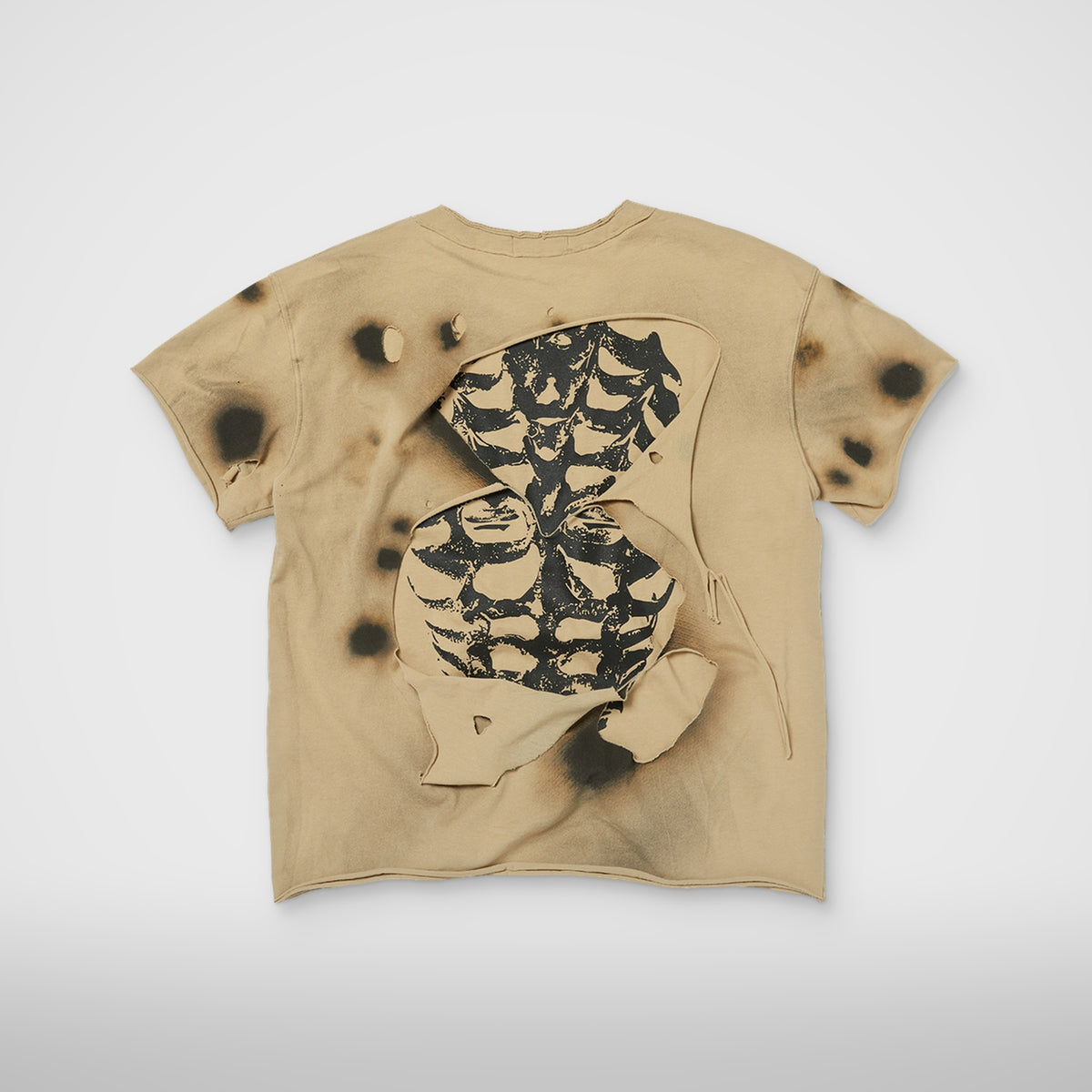 Thug Club Dead Inside Double Layer T-Shirt in beige, view 2 of 2