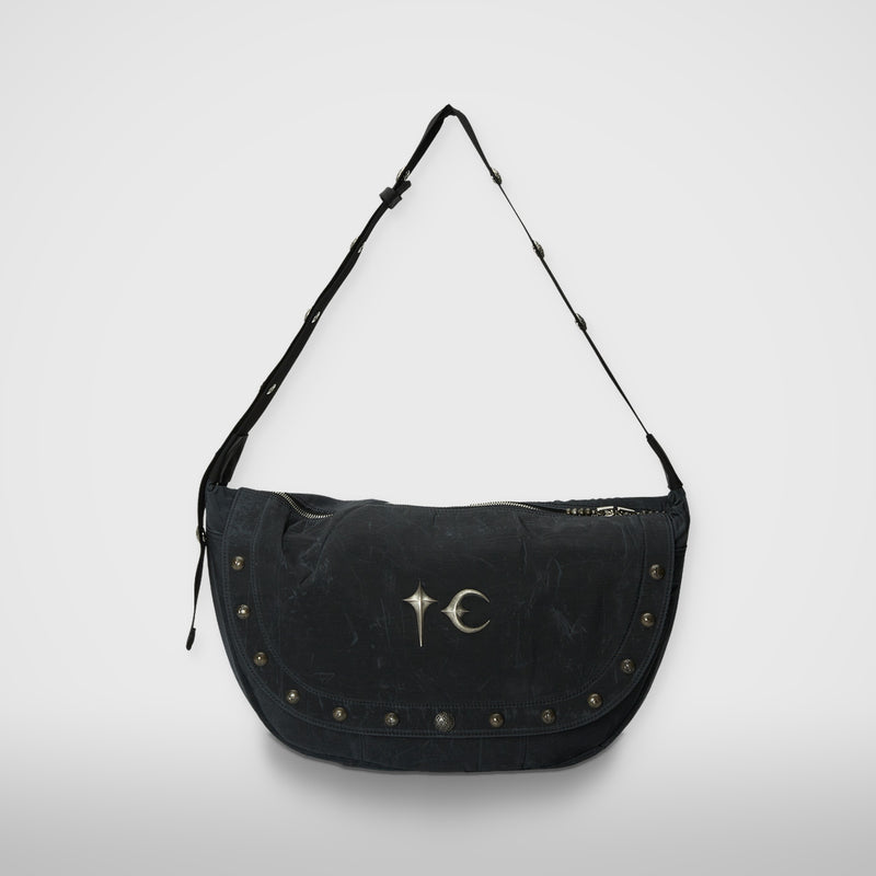Thug Club Scarred Bio Army Messenger Bag in black