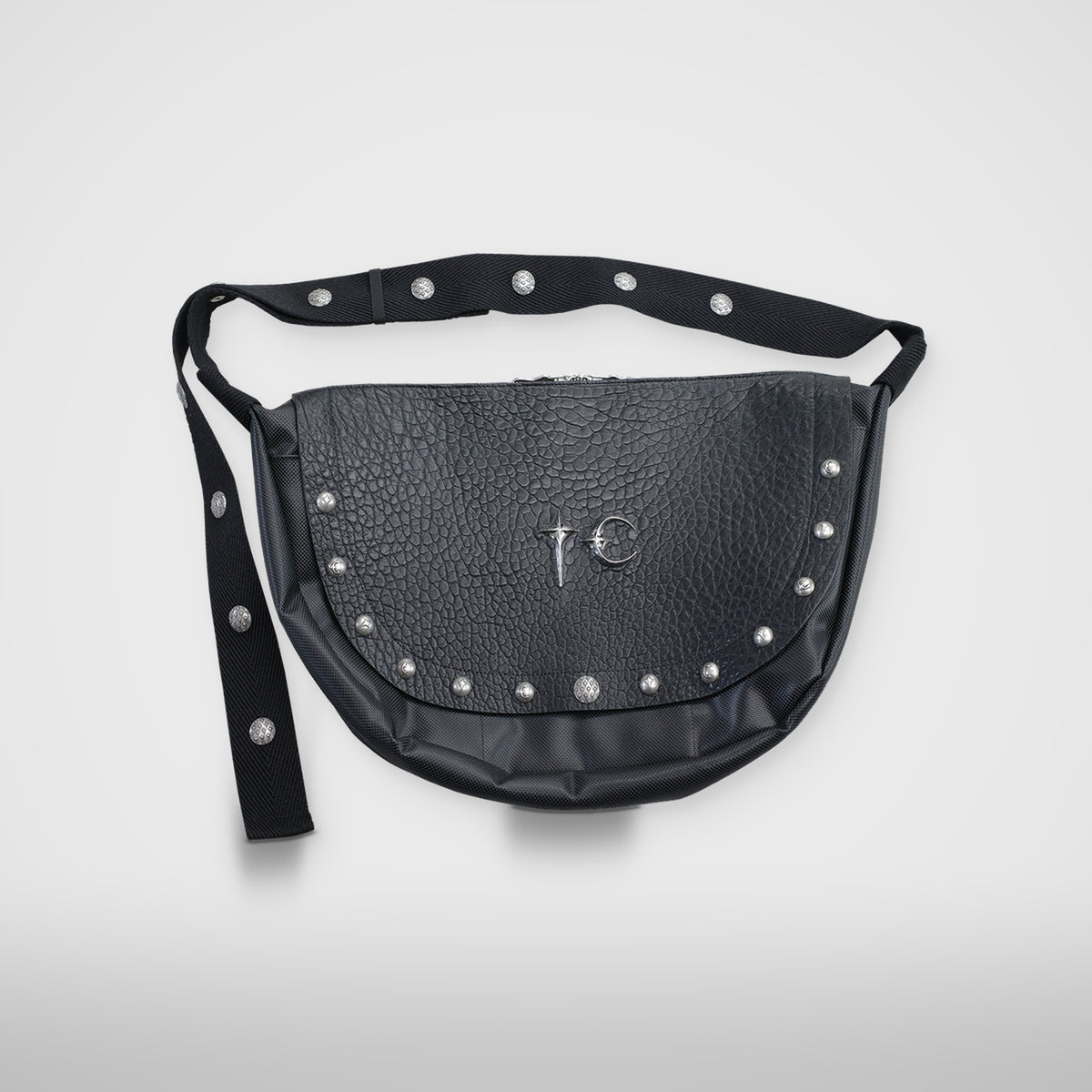 Thug Club Dragon Messenger in black