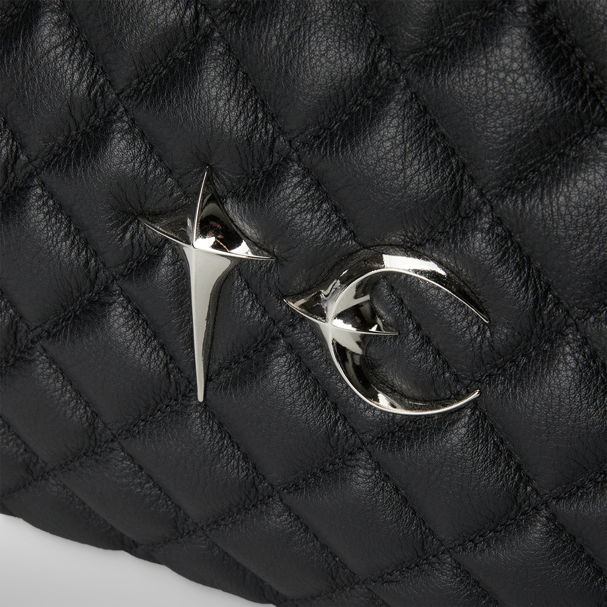 Thug Club TC Quilting Big Chain Bag in black, view 6 of 8
