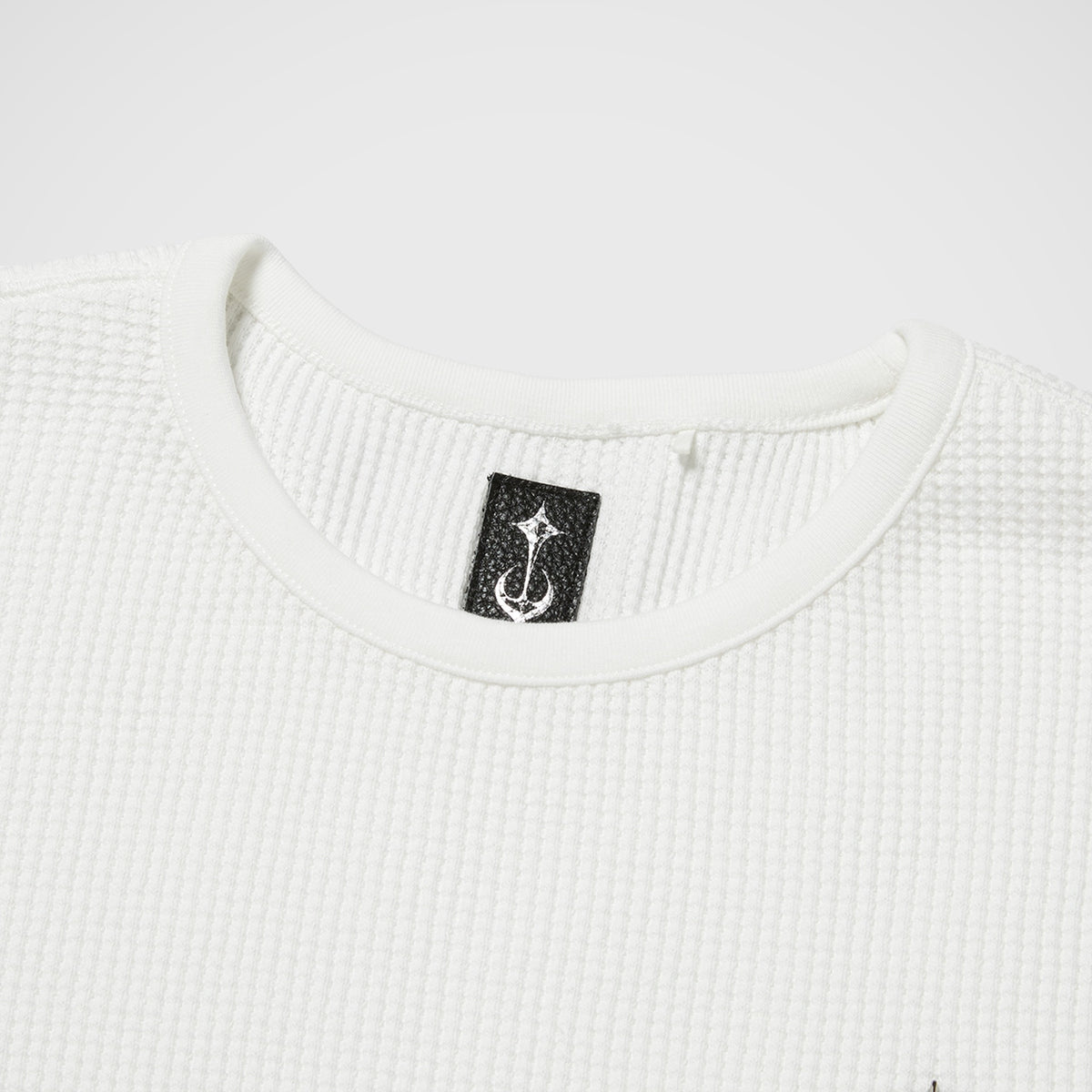 Thug Club Tantalum Cat Longsleeve in white, view 3 of 5