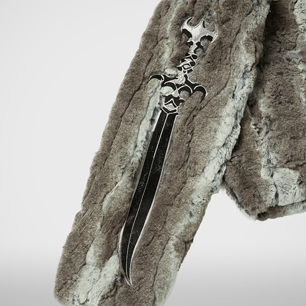 Thug Club Jindo Mix Fur Jacket in ivory, view 7 of 8